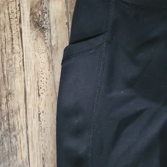 Yogalicious Lux Black Leggings Sz XS - Picture 2 of 3
